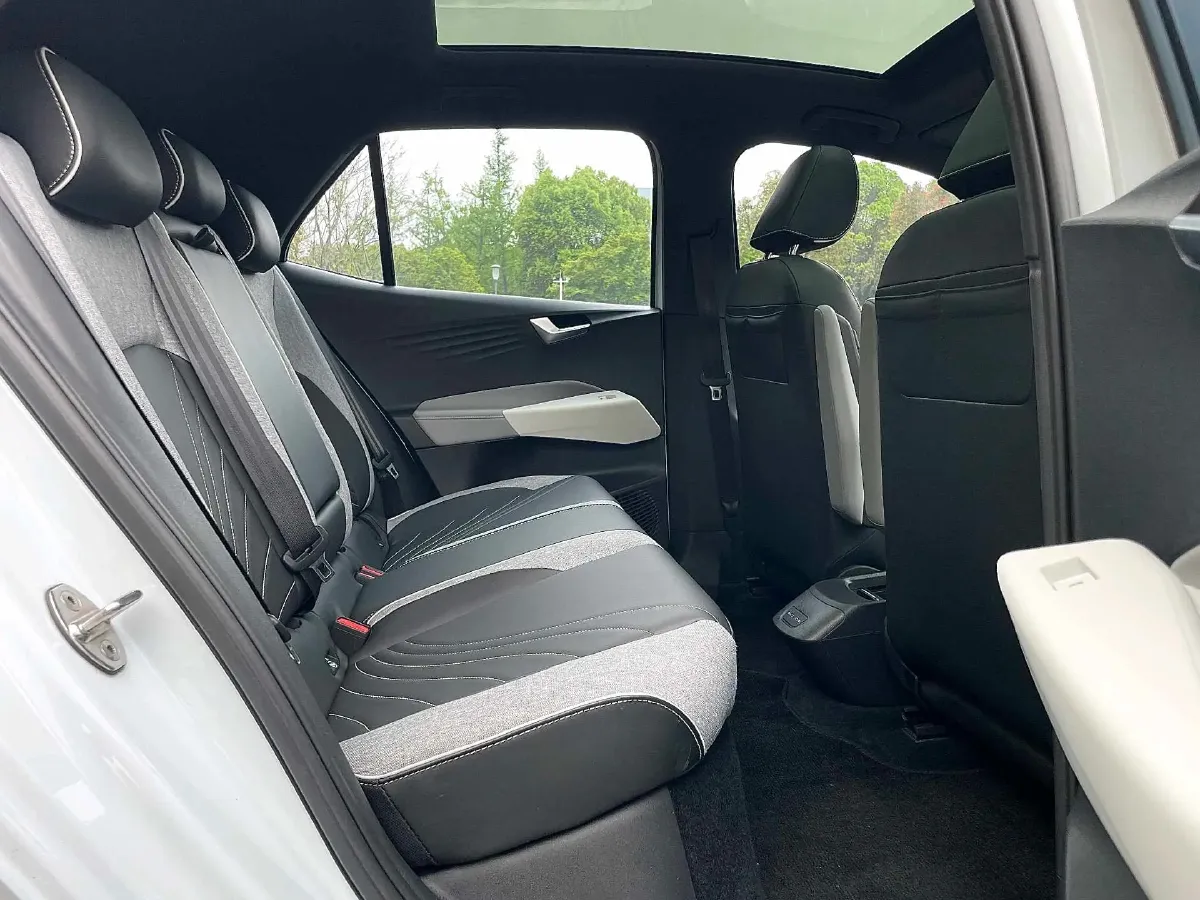 2021 Volkswagen ID.3 BEV 57.3KWH,autocango,china used car exporter,china ev exporter,chinese used car exporter,chinese used ev exporter