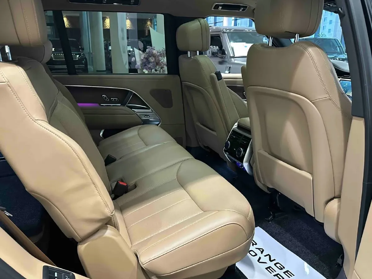 2024 Land Rover Range Rover 3.0T 400HP L6 8AT,autocango,china used car exporter,china ev exporter,chinese used car exporter,chinese used ev exporter
