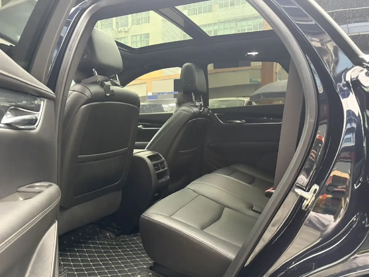 2022 Cadillac XT5 2.0T 237HP L4 9AT,autocango,china used car exporter,china ev exporter,chinese used car exporter,chinese used ev exporter