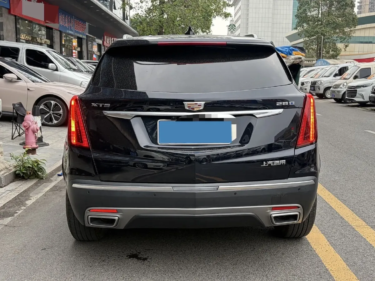 2022 Cadillac XT5 2.0T 237HP L4 9AT,autocango,china used car exporter,china ev exporter,chinese used car exporter,chinese used ev exporter