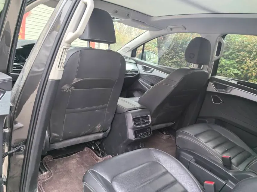 2021 Volkswagen Talagon 2.0T 220HP L4 7DCT,autocango,china used car exporter,china ev exporter,chinese used car exporter,chinese used ev exporter