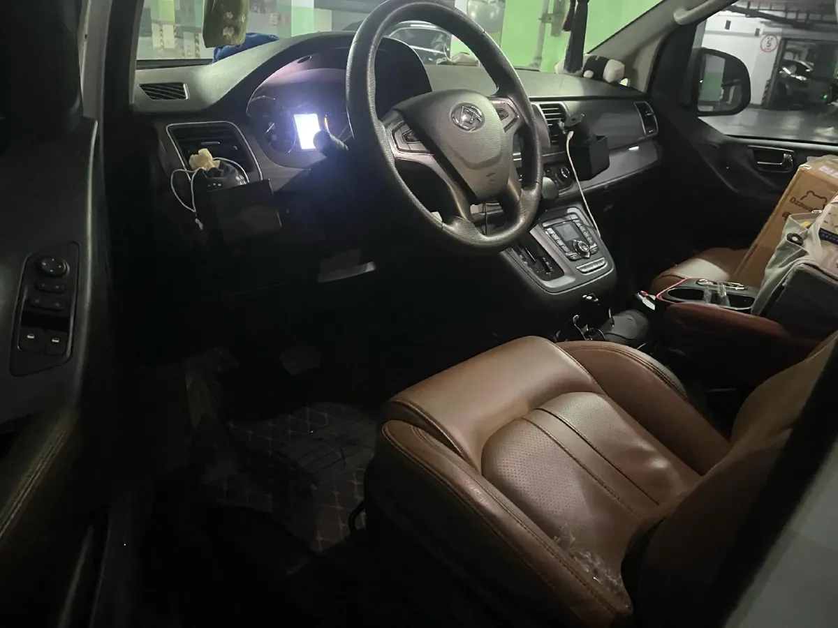 2019 MAXUS G10 2.0T 224HP L4 6MT,autocango,china used car exporter,china ev exporter,chinese used car exporter,chinese used ev exporter