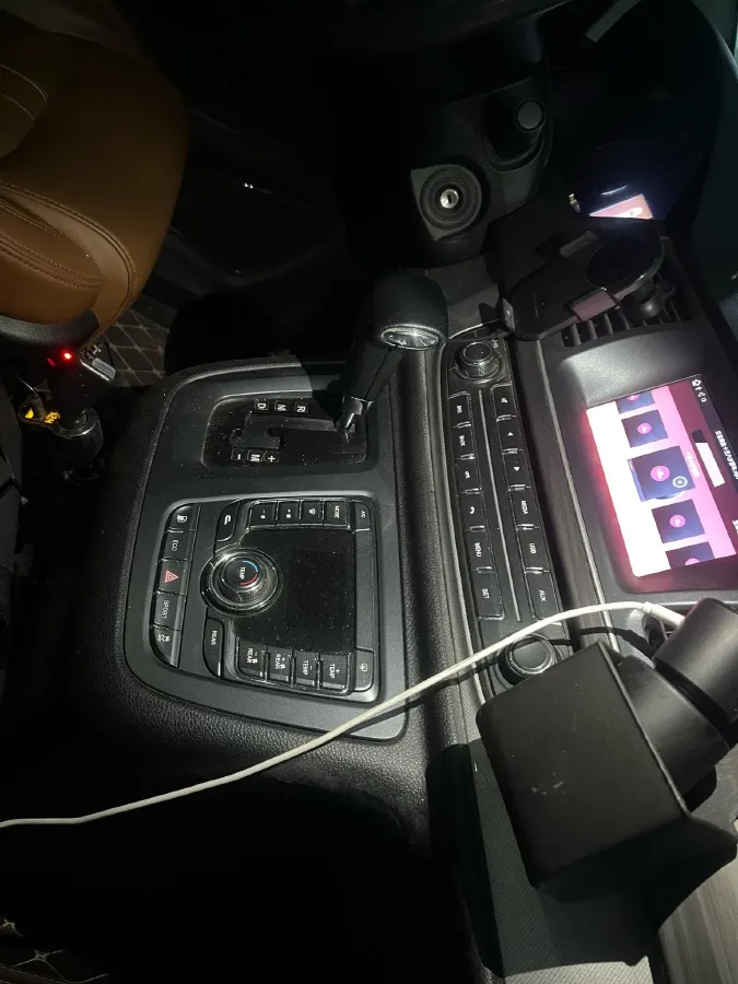 2019 MAXUS G10 2.0T 224HP L4 6MT,autocango,china used car exporter,china ev exporter,chinese used car exporter,chinese used ev exporter