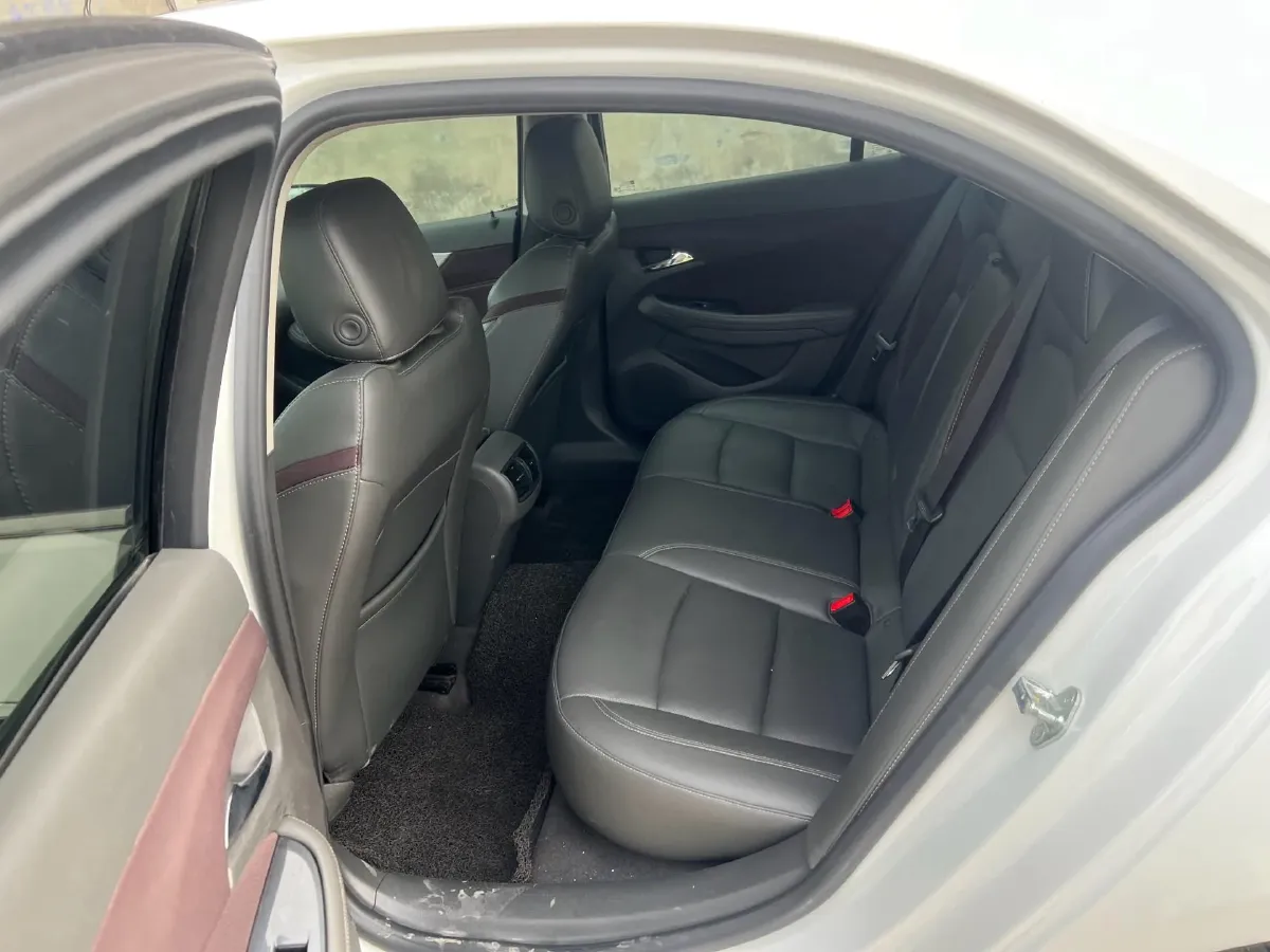 2018 Chevrolet Malibu 1.5T 170HP L4 6AT,autocango,china used car exporter,china ev exporter,chinese used car exporter,chinese used ev exporter