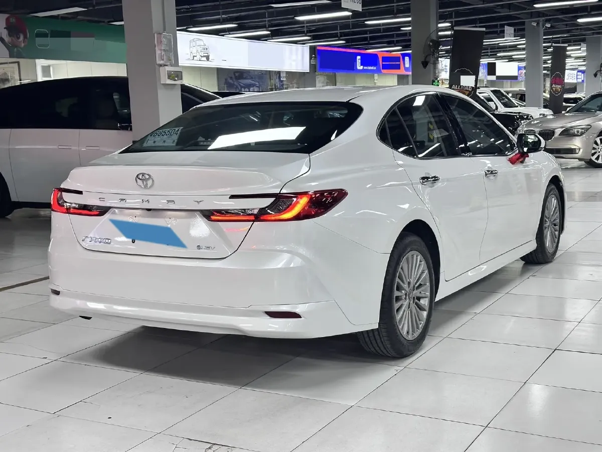 2026 Toyota Camry 2.0L 152HP L4 E-CVT Hybrid,autocango,china used car exporter,china ev exporter,chinese used car exporter,chinese used ev exporter