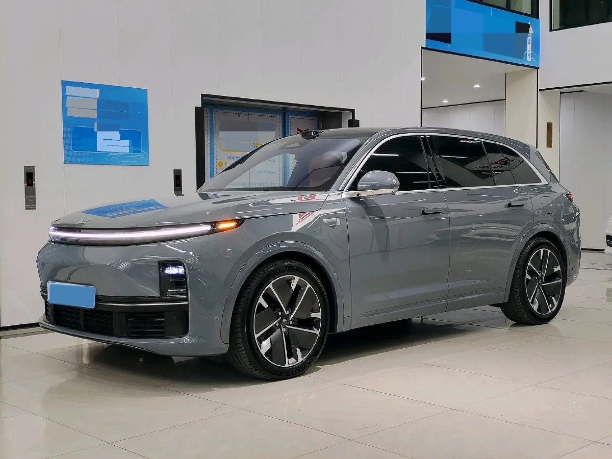 2025 Li L7 Range Extended 154HP REEV,autocango,china used car exporter,china ev exporter,chinese used car exporter,chinese used ev exporter