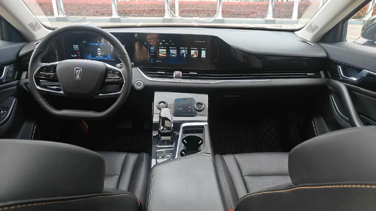 2023 Bestune B70 1.5T 169HP L4 7DCT,autocango,china used car exporter,china ev exporter,chinese used car exporter,chinese used ev exporter