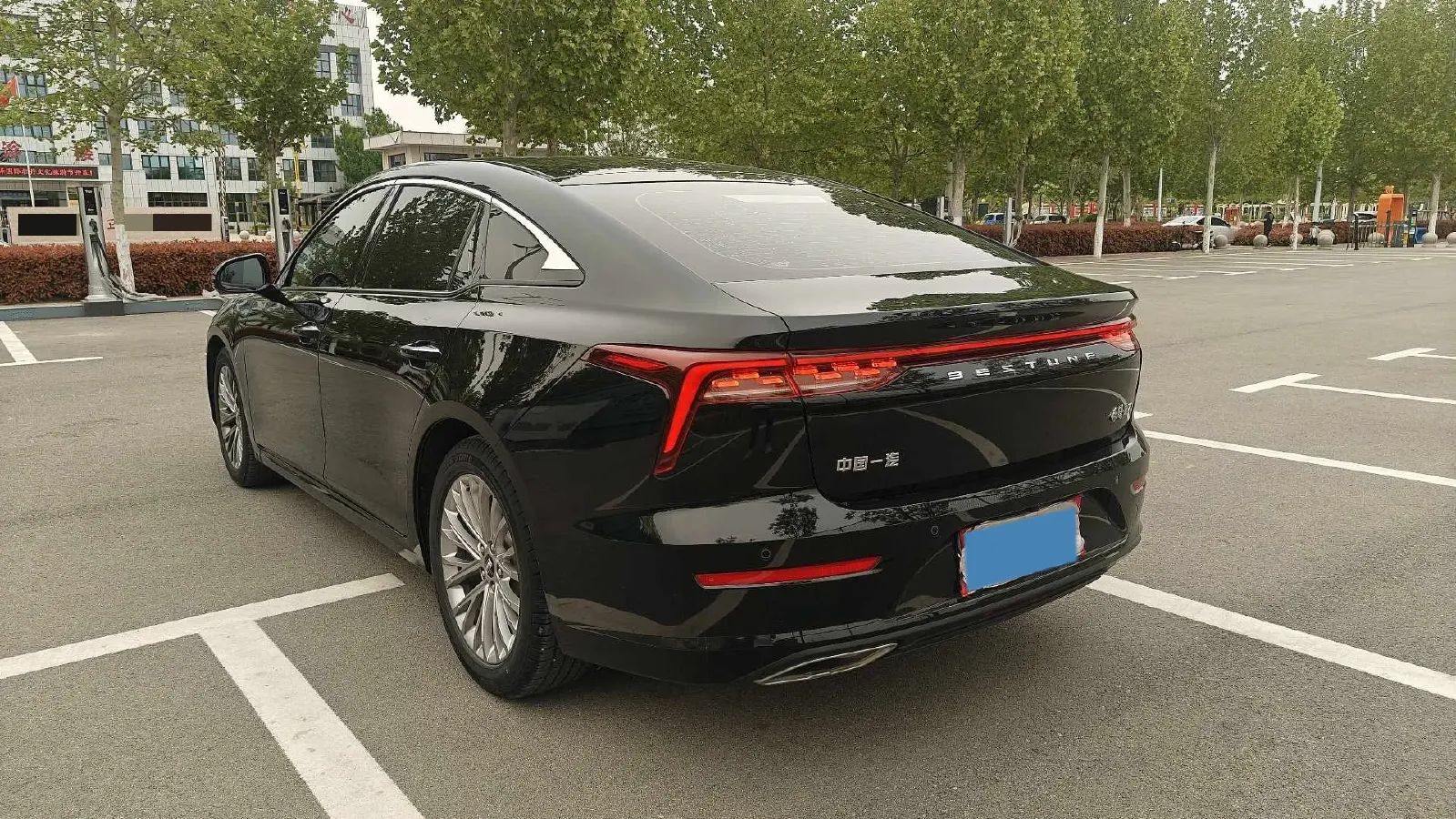 2023 Bestune B70 1.5T 169HP L4 7DCT,autocango,china used car exporter,china ev exporter,chinese used car exporter,chinese used ev exporter