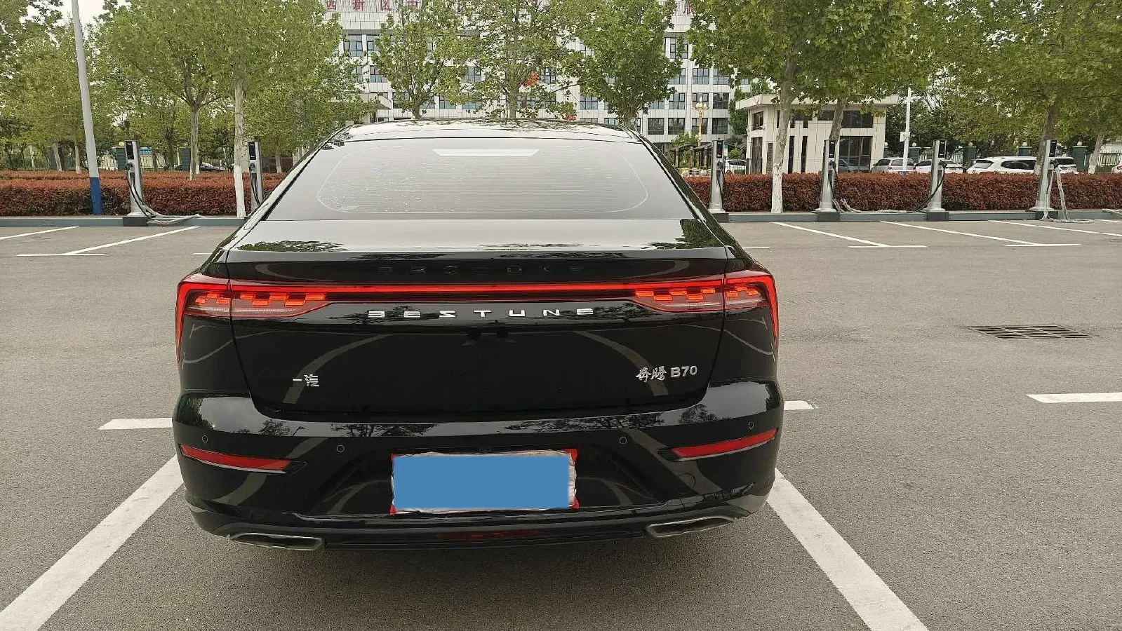 2023 Bestune B70 1.5T 169HP L4 7DCT,autocango,china used car exporter,china ev exporter,chinese used car exporter,chinese used ev exporter