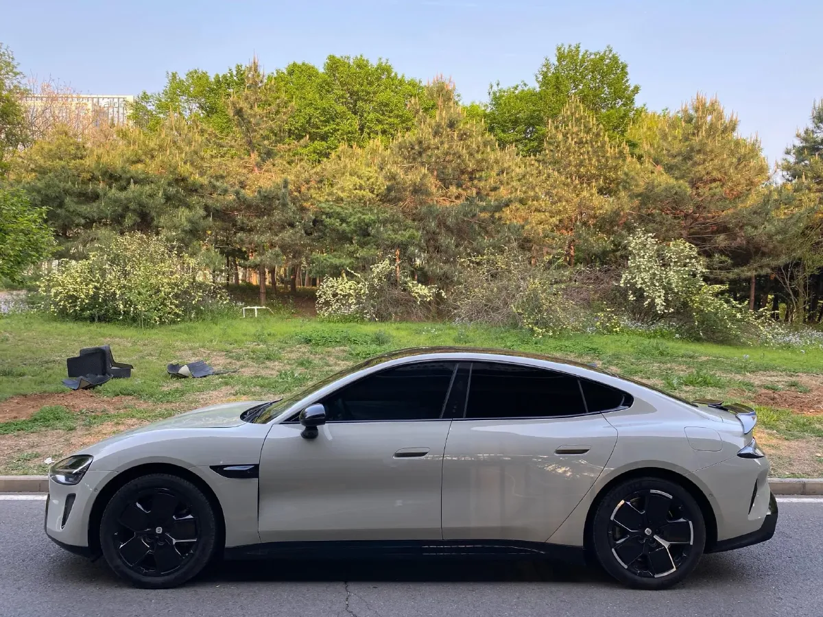 2024 MI SU7 BEV 73.6KWH,autocango,china used car exporter,china ev exporter,chinese used car exporter,chinese used ev exporter