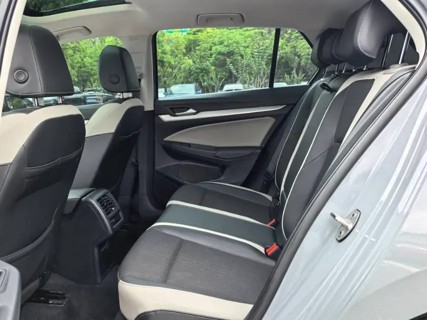 2021 Volkswagen Golf 1.4T 150HP L4 7DCT,autocango,china used car exporter,china ev exporter,chinese used car exporter,chinese used ev exporter