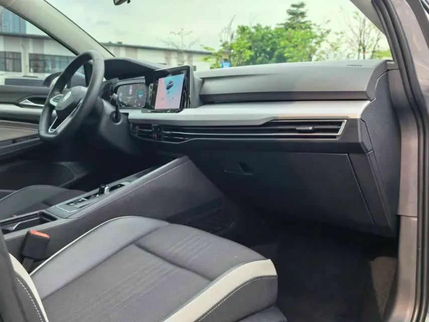 2021 Volkswagen Golf 1.4T 150HP L4 7DCT,autocango,china used car exporter,china ev exporter,chinese used car exporter,chinese used ev exporter