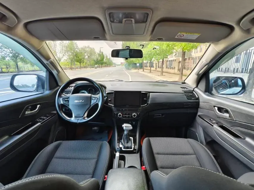 2018 Isuzu Mu-X 1.9T 163HP L4 6AT,autocango,china used car exporter,china ev exporter,chinese used car exporter,chinese used ev exporter