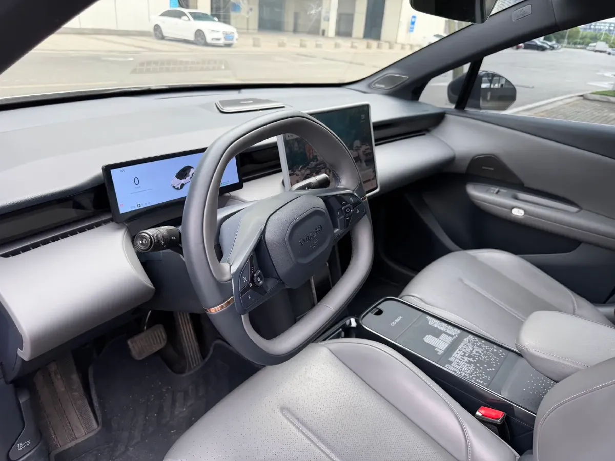 2025 Jetour Freeman 1.5T 184HP L4 7DCT,autocango,china used car exporter,china ev exporter,chinese used car exporter,chinese used ev exporter