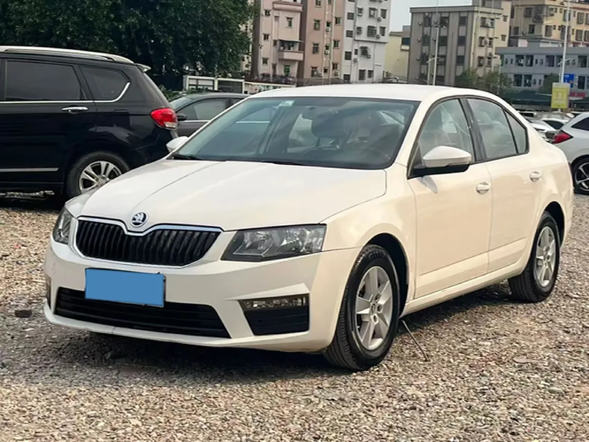 2017 Skoda Octavia 1.6L 110HP L4 6AT,autocango,china used car exporter,china ev exporter,chinese used car exporter,chinese used ev exporter