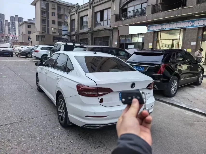 2022 Bestune B70 2.0T 224HP L4 6AT,autocango,china used car exporter,china ev exporter,chinese used car exporter,chinese used ev exporter