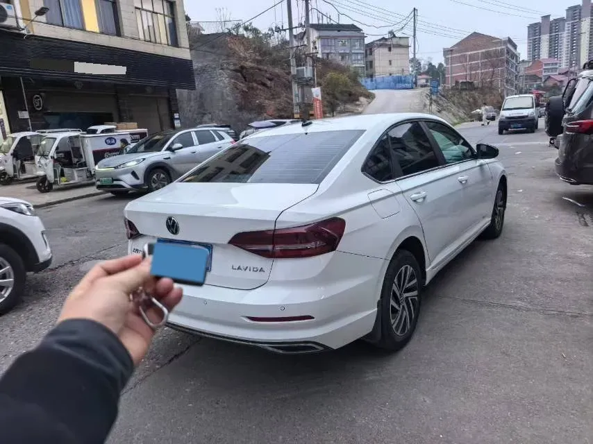 2022 Bestune B70 2.0T 224HP L4 6AT,autocango,china used car exporter,china ev exporter,chinese used car exporter,chinese used ev exporter