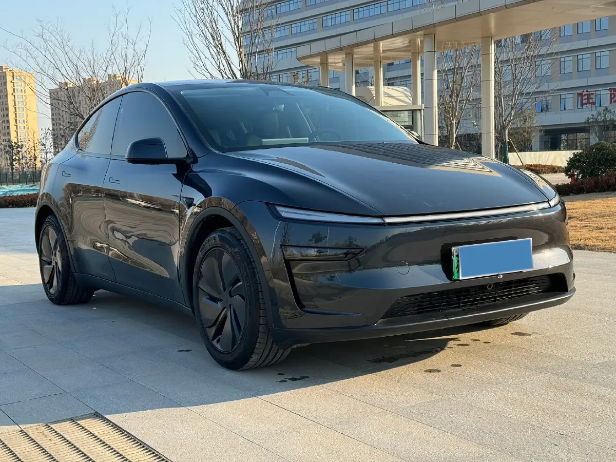 2025 Tesla Model Y BEV,autocango,china used car exporter,china ev exporter,chinese used car exporter,chinese used ev exporter