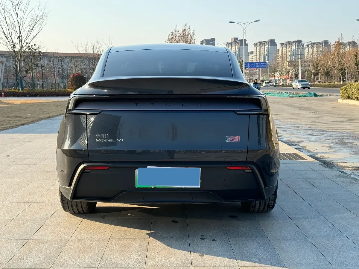 2025 Tesla Model Y BEV,autocango,china used car exporter,china ev exporter,chinese used car exporter,chinese used ev exporter