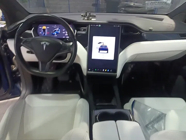 2017 Tesla Model X BEV 100KWH,autocango,china used car exporter,china ev exporter,chinese used car exporter,chinese used ev exporter