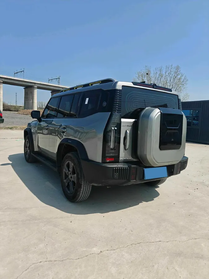 2023 Jetour Traveller 1.5T 184HP L4 7DCT,autocango,china used car exporter,china ev exporter,chinese used car exporter,chinese used ev exporter