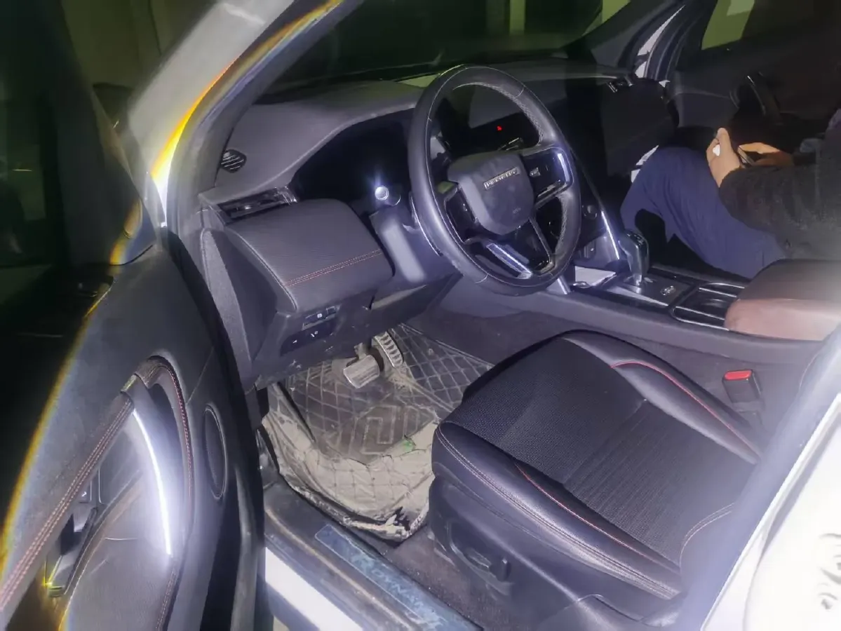 2021 Land Rover Discovery Sport 2.0T 249HP L4 9AT,autocango,china used car exporter,china ev exporter,chinese used car exporter,chinese used ev exporter