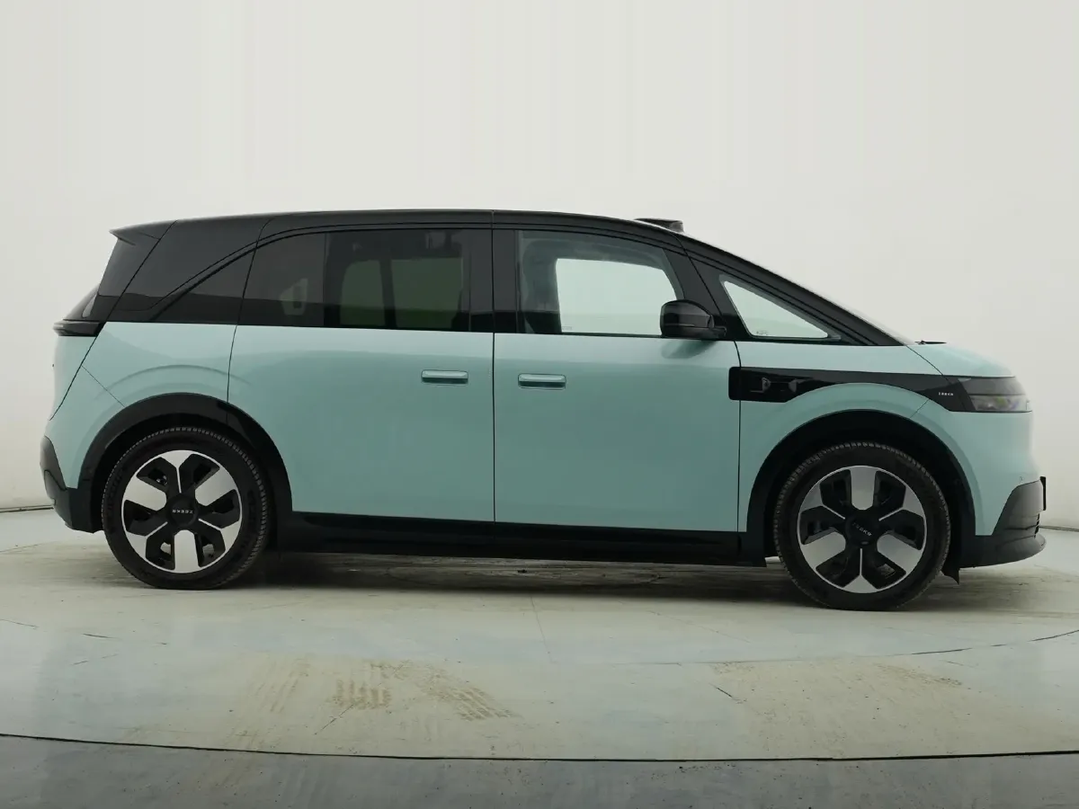 2025 Zeekr MIX BEV 76KWH,autocango,china used car exporter,china ev exporter,chinese used car exporter,chinese used ev exporter