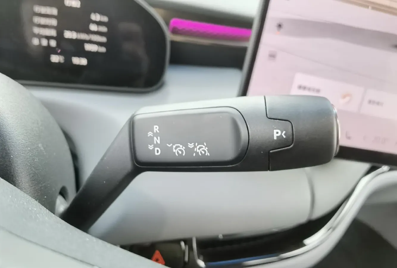 2025 Zeekr MIX BEV 76KWH,autocango,china used car exporter,china ev exporter,chinese used car exporter,chinese used ev exporter