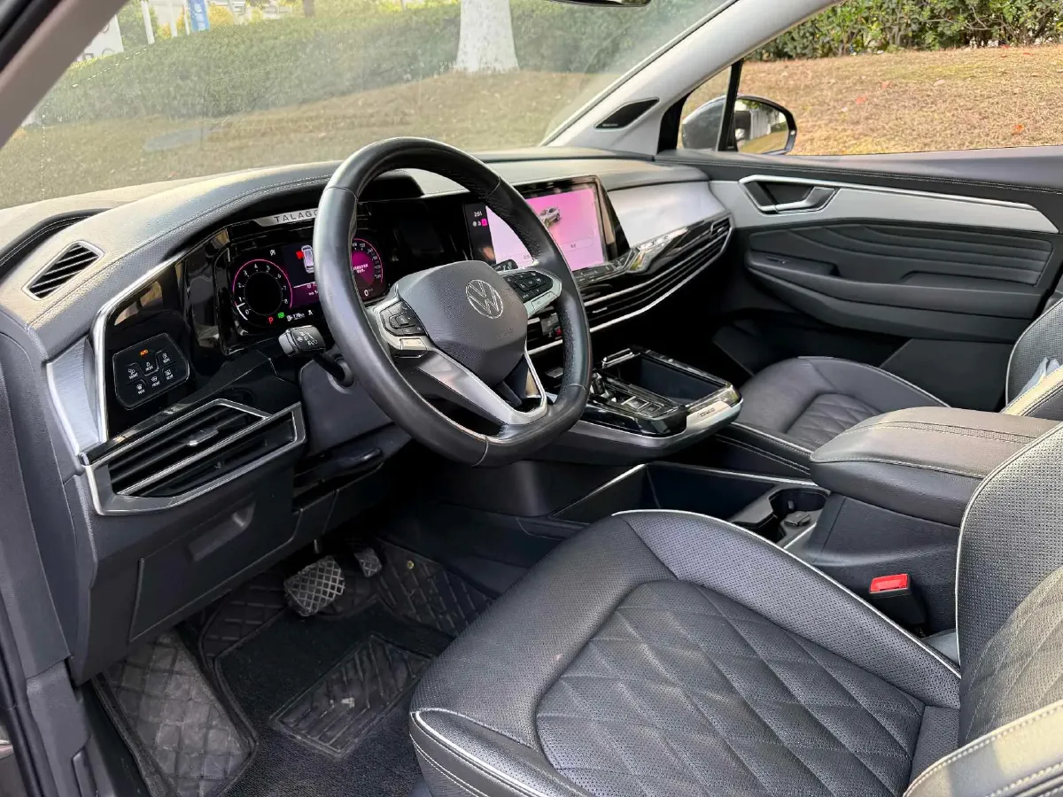 2021 Volkswagen Talagon 2.5T 299HP V6 7DCT,autocango,china used car exporter,china ev exporter,chinese used car exporter,chinese used ev exporter