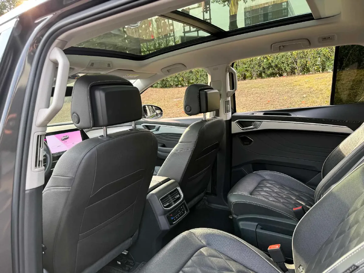 2021 Volkswagen Talagon 2.5T 299HP V6 7DCT,autocango,china used car exporter,china ev exporter,chinese used car exporter,chinese used ev exporter