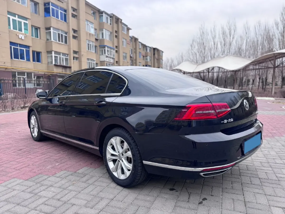 2018 Volkswagen Magotan 1.8T 180HP L4 7DCT,autocango,china used car exporter,china ev exporter,chinese used car exporter,chinese used ev exporter
