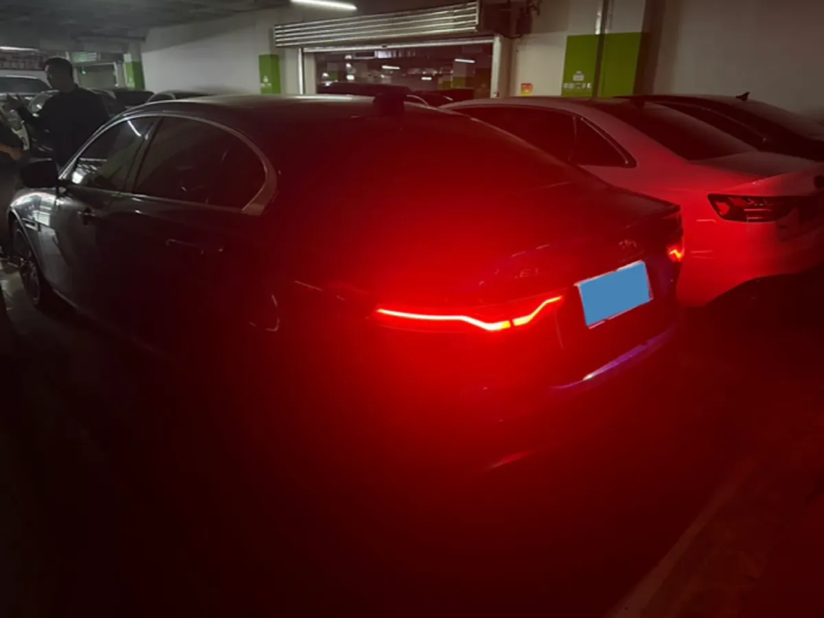 2020 Jaguar XEL 2.0T 200HP L4 8AT,autocango,china used car exporter,china ev exporter,chinese used car exporter,chinese used ev exporter