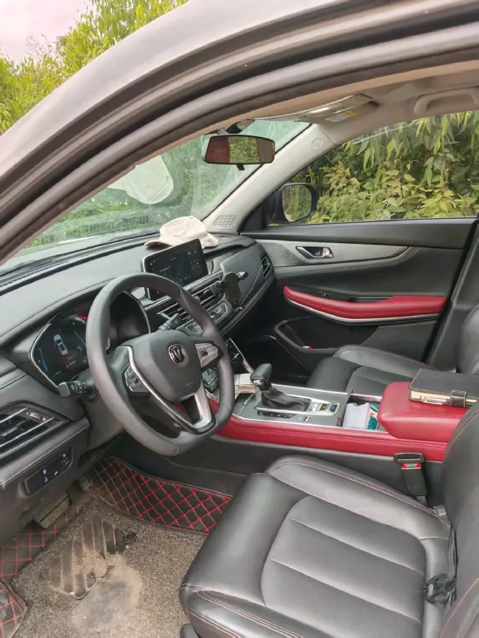 2022 ChangAn CS75 1.5T 180HP L4 7DCT,autocango,china used car exporter,china ev exporter,chinese used car exporter,chinese used ev exporter