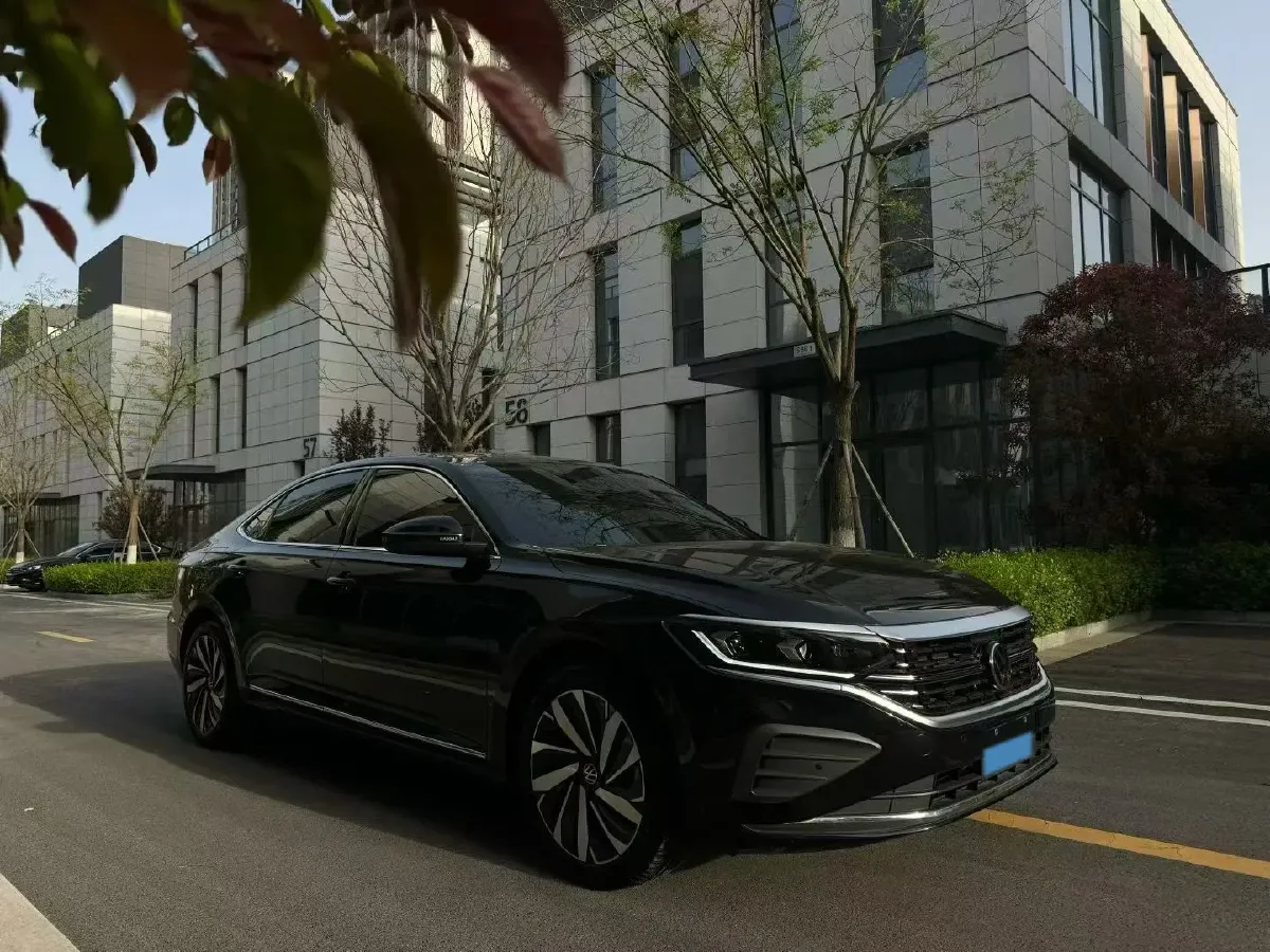 2023 Volkswagen Passat 2.0T 186HP L4 7DCT,autocango,china used car exporter,china ev exporter,chinese used car exporter,chinese used ev exporter
