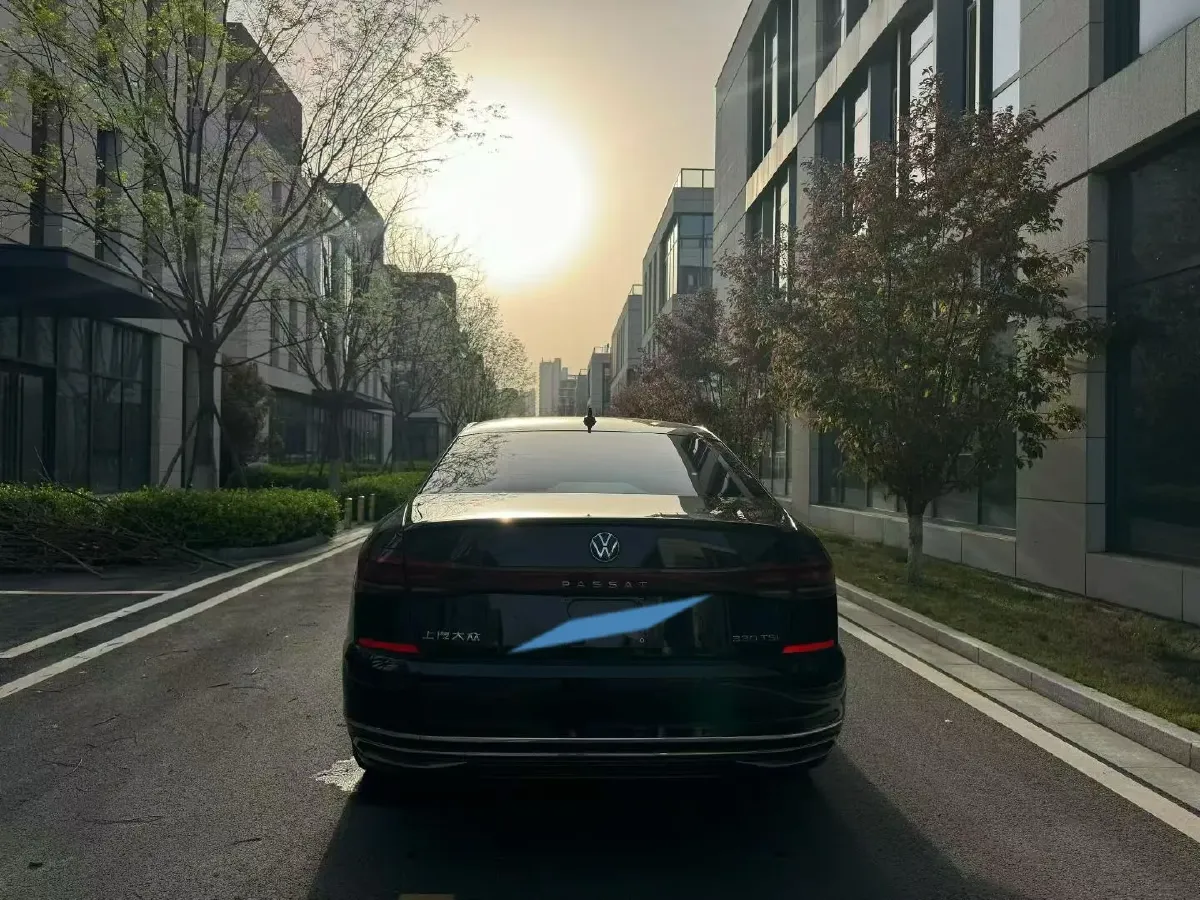 2023 Volkswagen Passat 2.0T 186HP L4 7DCT,autocango,china used car exporter,china ev exporter,chinese used car exporter,chinese used ev exporter