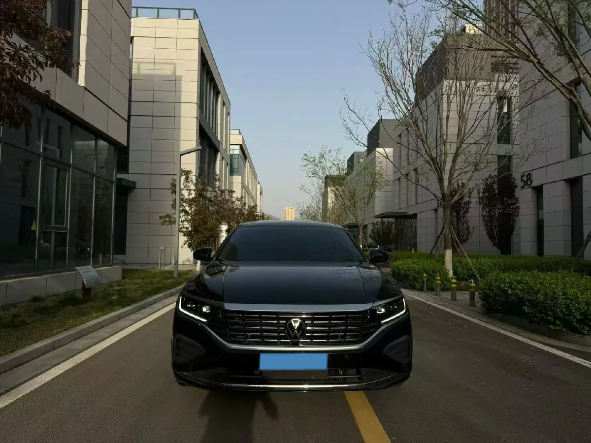 2023 Volkswagen Passat 2.0T 186HP L4 7DCT,autocango,china used car exporter,china ev exporter,chinese used car exporter,chinese used ev exporter
