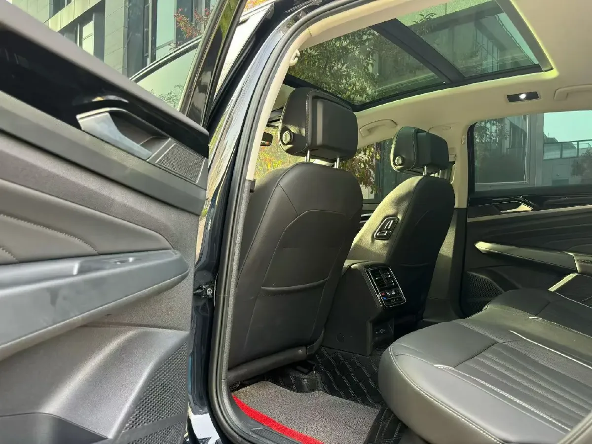 2023 Volkswagen Passat 2.0T 186HP L4 7DCT,autocango,china used car exporter,china ev exporter,chinese used car exporter,chinese used ev exporter