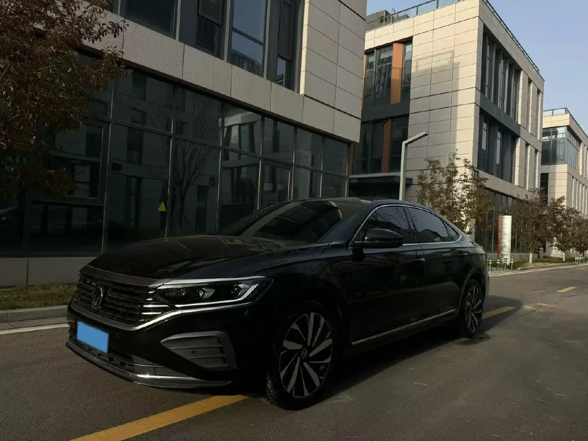 2023 Volkswagen Passat 2.0T 186HP L4 7DCT,autocango,china used car exporter,china ev exporter,chinese used car exporter,chinese used ev exporter