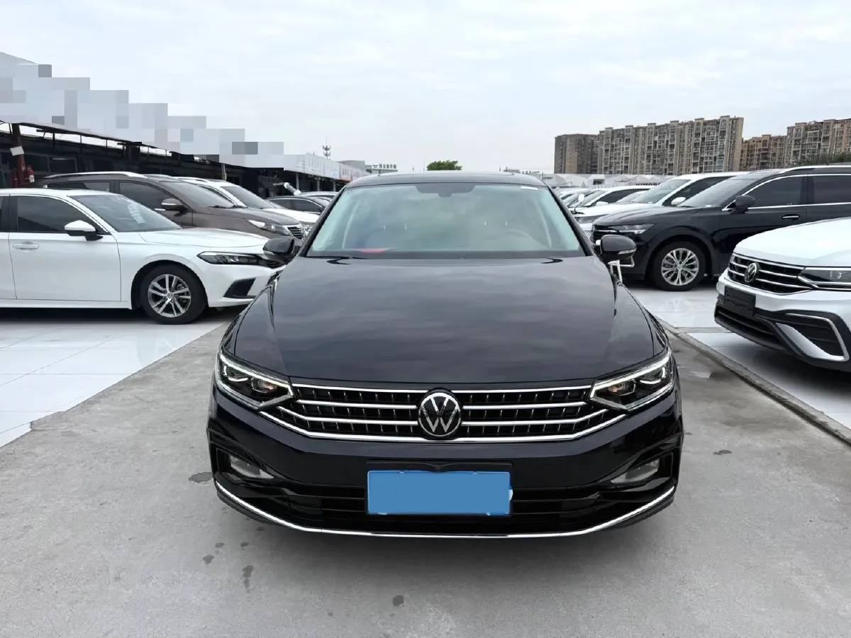 2023 Volkswagen Magotan 2.0T 186HP L4 7DCT,autocango,china used car exporter,china ev exporter,chinese used car exporter,chinese used ev exporter