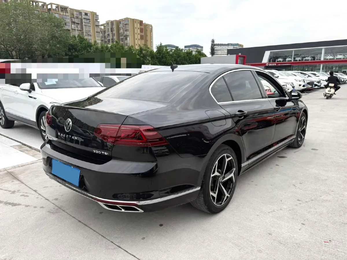 2023 Volkswagen Magotan 2.0T 186HP L4 7DCT,autocango,china used car exporter,china ev exporter,chinese used car exporter,chinese used ev exporter