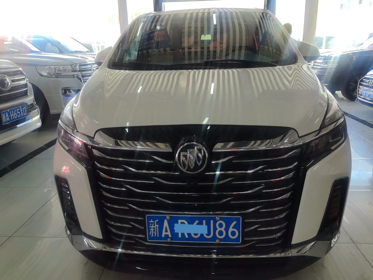 2022 Buick GL8 2.0T 237HP L4 9AT,autocango,china used car exporter,china ev exporter,chinese used car exporter,chinese used ev exporter