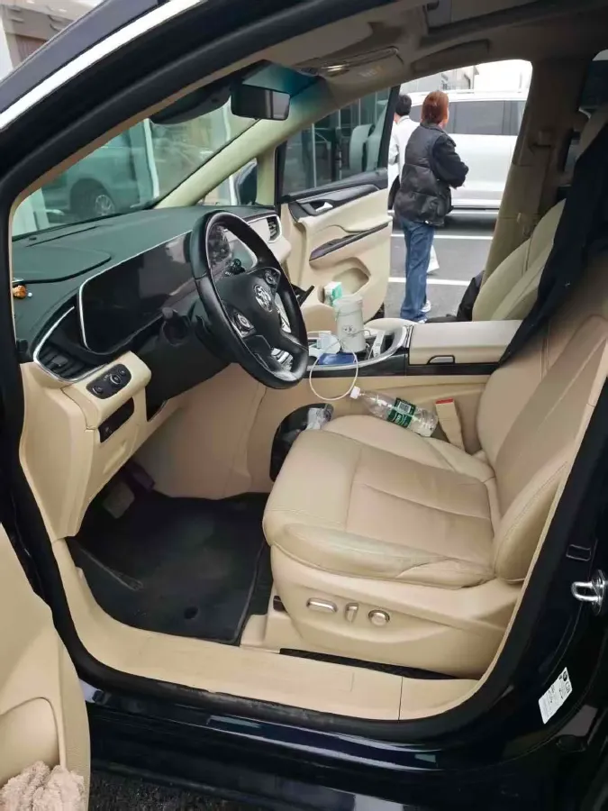 2023 Buick GL8 2.0T 237HP L4 9AT,autocango,china used car exporter,china ev exporter,chinese used car exporter,chinese used ev exporter