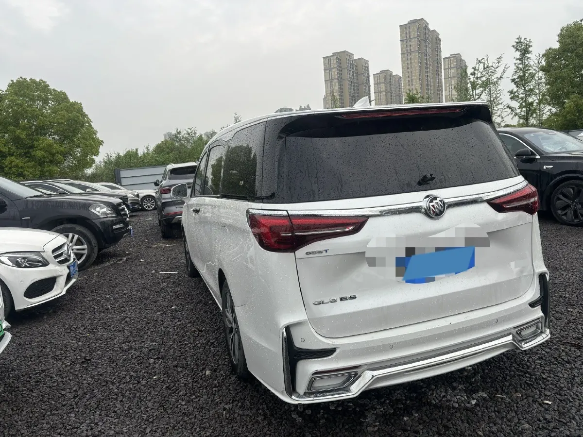 2022 Buick GL8 2.0T 237HP L4 9AT,autocango,china used car exporter,china ev exporter,chinese used car exporter,chinese used ev exporter