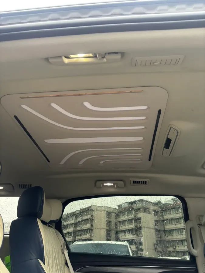 2022 Buick GL8 2.0T 237HP L4 9AT,autocango,china used car exporter,china ev exporter,chinese used car exporter,chinese used ev exporter