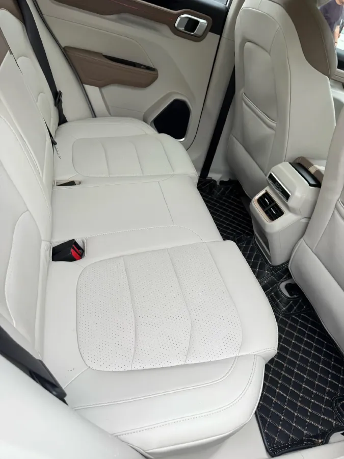 2020 Geely ICON 1.5T 177HP L3 7DCT,autocango,china used car exporter,china ev exporter,chinese used car exporter,chinese used ev exporter