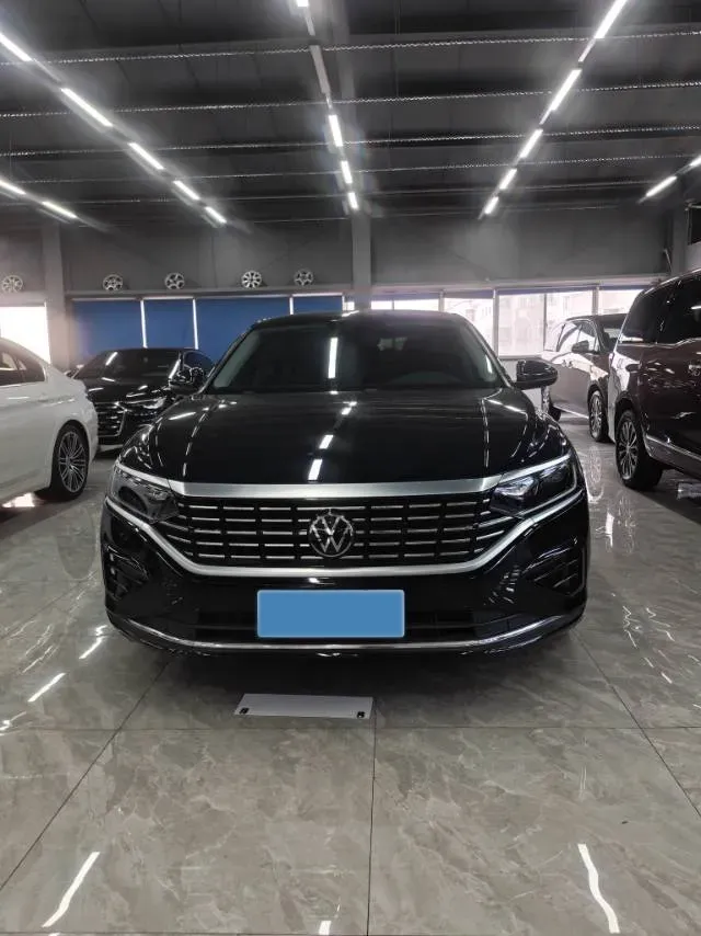 2023 Volkswagen Passat 2.0T 186HP L4 7DCT,autocango,china used car exporter,china ev exporter,chinese used car exporter,chinese used ev exporter