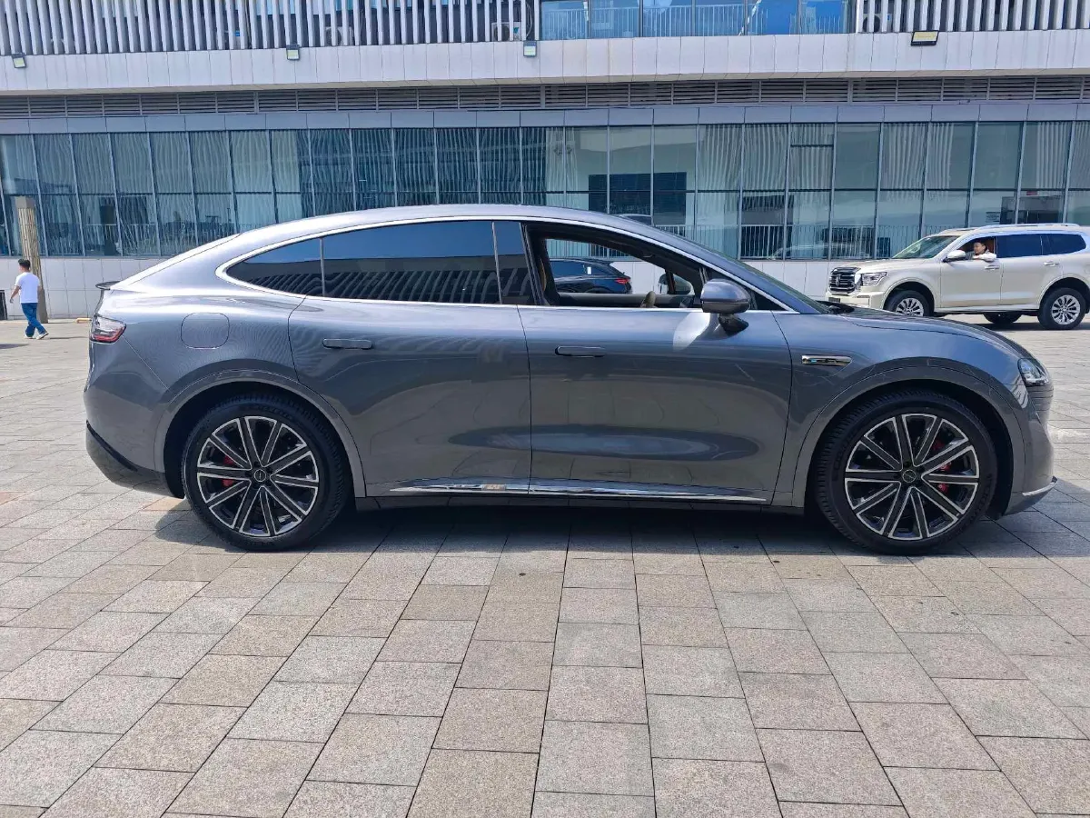 2025 Luxeed R7 REEV 156HP REEV,autocango,china used car exporter,china ev exporter,chinese used car exporter,chinese used ev exporter
