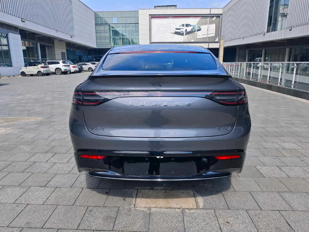 2025 Luxeed R7 REEV 156HP REEV,autocango,china used car exporter,china ev exporter,chinese used car exporter,chinese used ev exporter