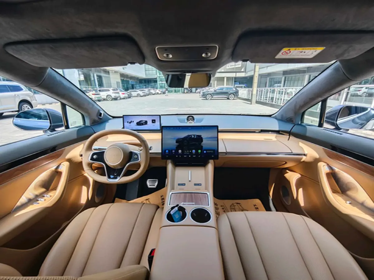 2025 Luxeed R7 REEV 156HP REEV,autocango,china used car exporter,china ev exporter,chinese used car exporter,chinese used ev exporter