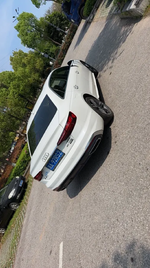 2020 Audi A4L 2.0T 190HP L4 7DCT,autocango,china used car exporter,china ev exporter,chinese used car exporter,chinese used ev exporter